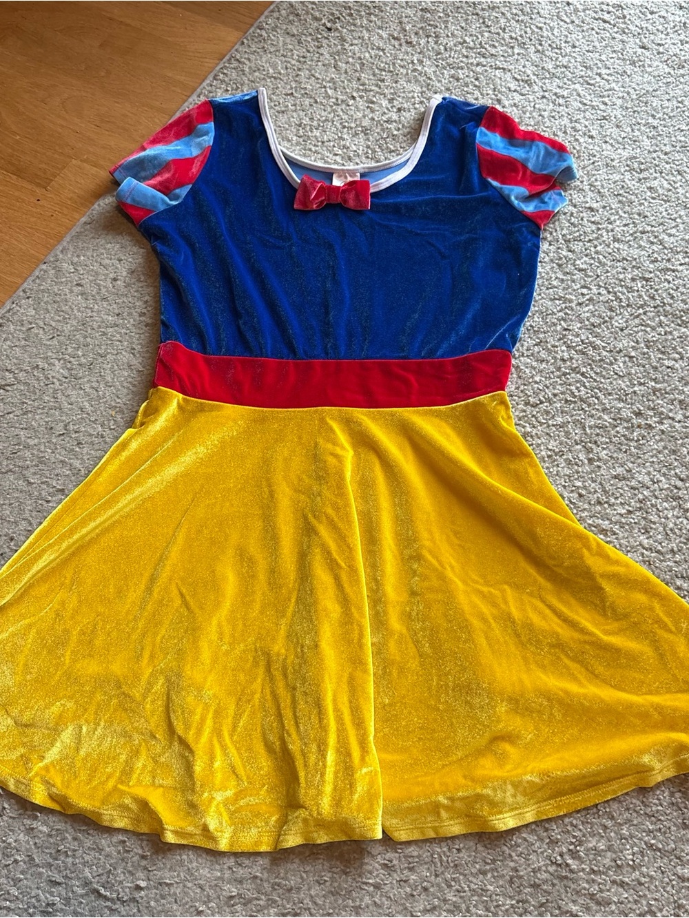 Spirit Halloween Snow White Adult Dress Large Costume Mini Sexy Halloween